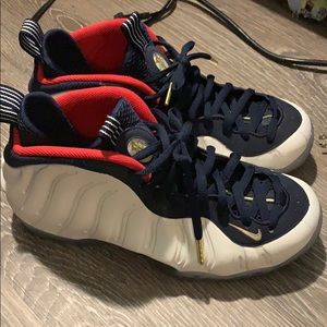 9.5 Nike foamposite one Olympic